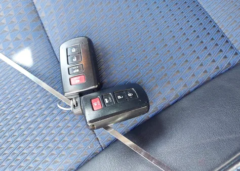 4T1BF1FK8GU146182